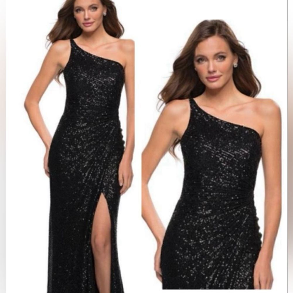 NWT LA FEMME black Sequin One shoulder Gown